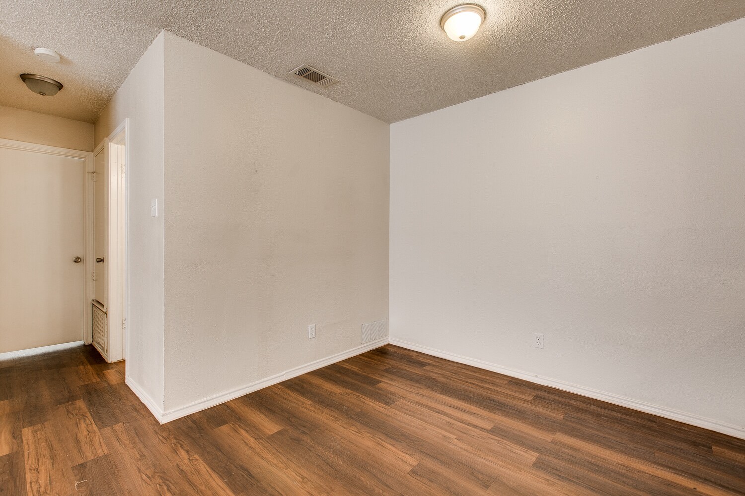 Building Photo - 5707 Spring Meadow Rd