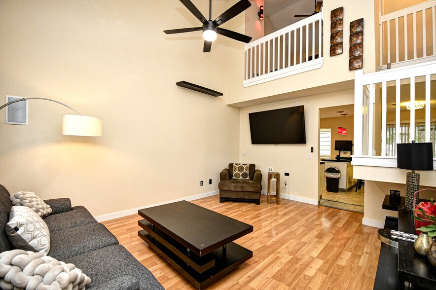 Building Photo - 1038 Portico Loop