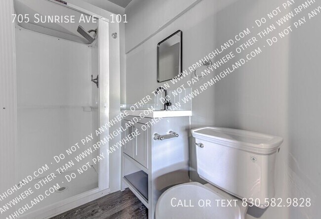 Building Photo - 705 Sunrise Ave