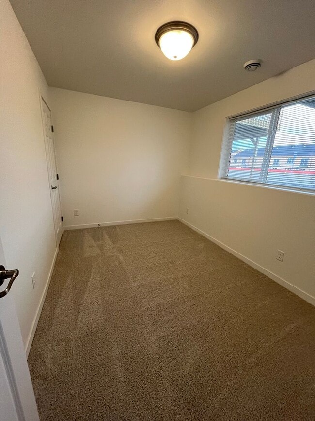 Building Photo - The Wilds Townhomes