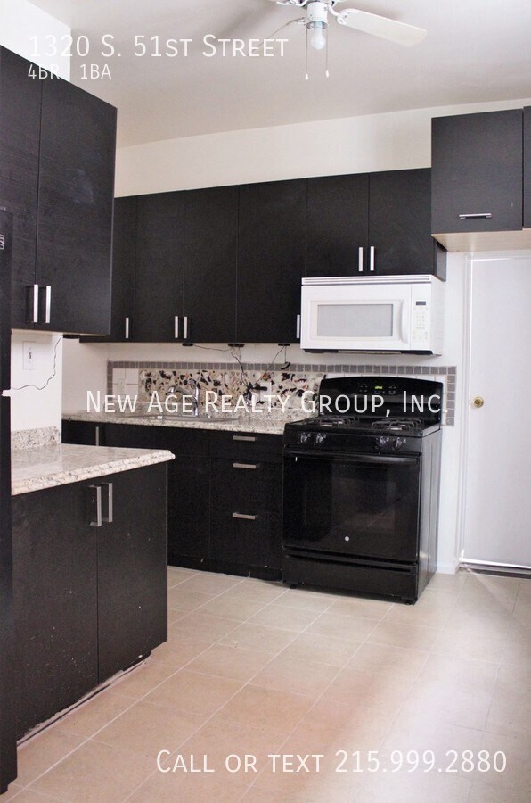 Building Photo - 1320 S 51st St