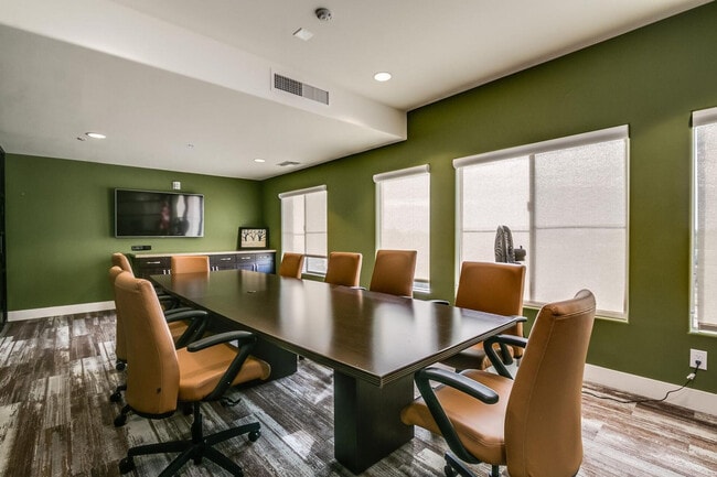 Building Photo - 5450 E Deer Valley Dr