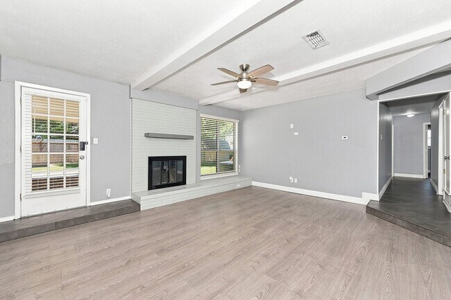 Building Photo - 3204 Denbury Dr