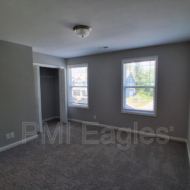 Building Photo - 150 Davis Rdg Ln