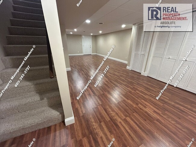 Building Photo - Renovated Townhome in Prime Location