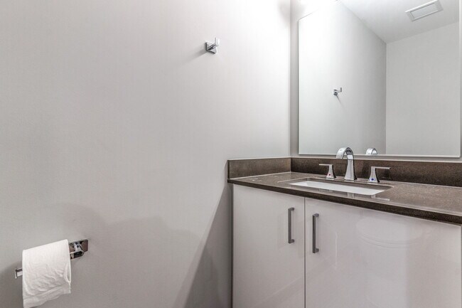 Building Photo - 88 V St SW