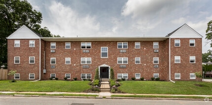 Building Photo - Maison Ridge
