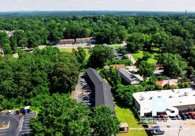 Building Photo - 1126 Maple St