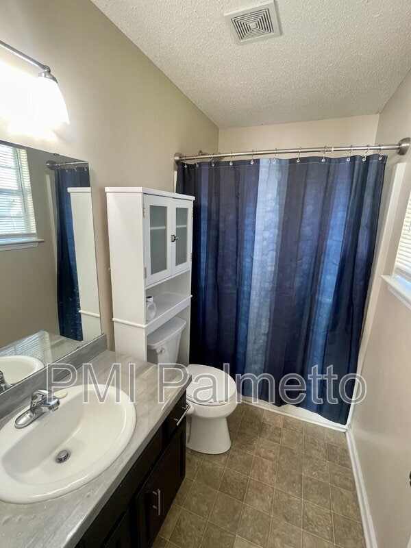 Building Photo - 221 Whixley Ln