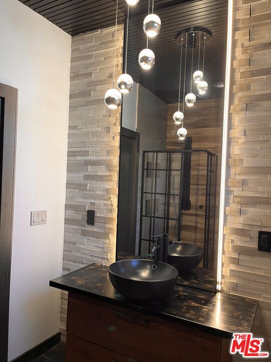 Building Photo - 3541 5th St