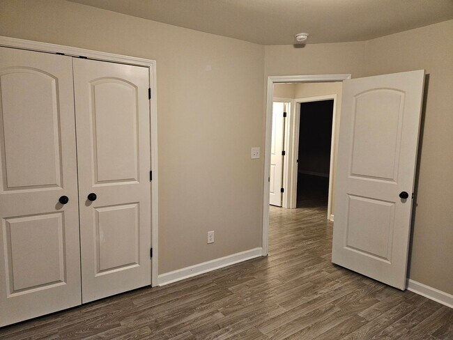 Building Photo - Charming 3-bedroom, 2-bathroom unfurnished home - No HOA - Sneads Ferry