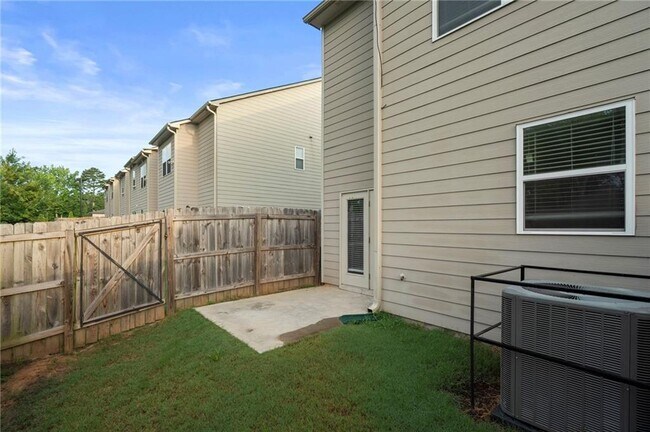 Building Photo - 6329 Princeton Ridge Dr
