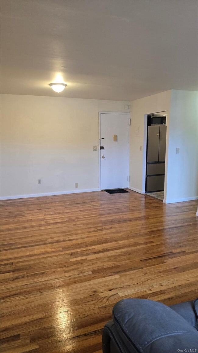 Building Photo - 20 Secor Pl