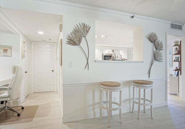 Building Photo - 2400 S Ocean Dr