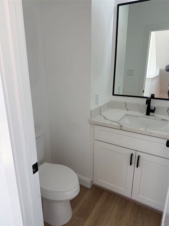 Building Photo - 6350 Culberson St