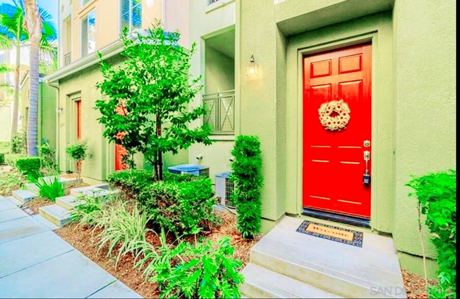 Building Photo - 8713 Tribeca Cir