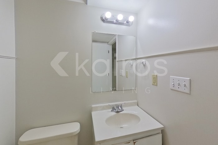 Building Photo - 6155 Brie Ave