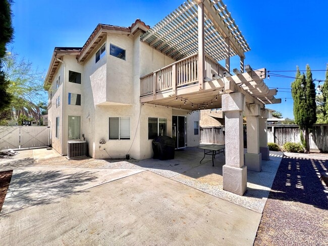 Building Photo - 45354 Tesiben Ct
