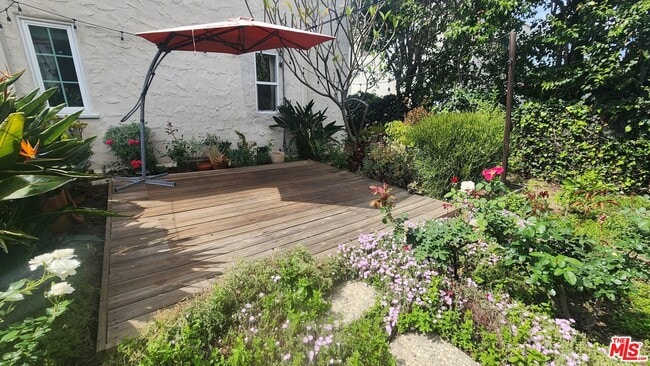 Building Photo - 1220 S Highland Ave