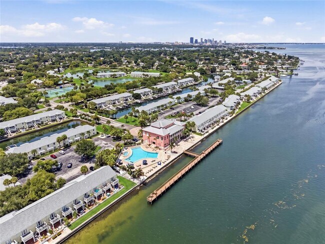 Building Photo - 5092 Beach Dr SE