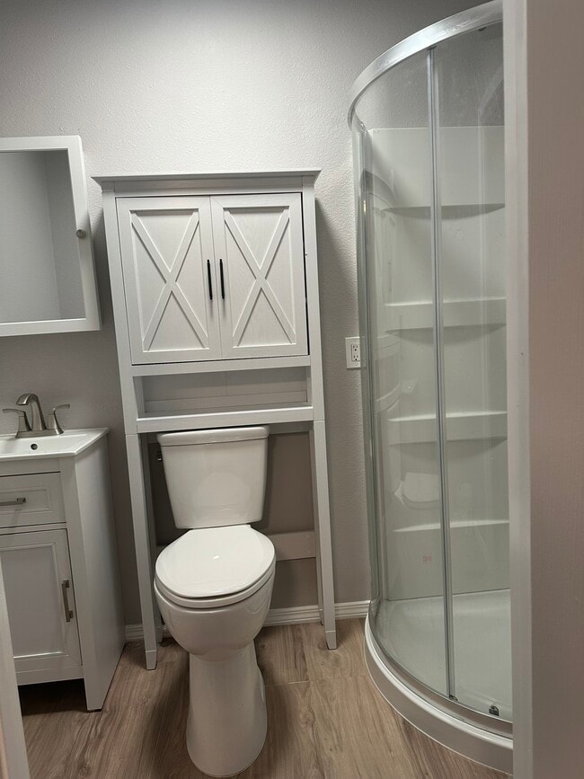 Building Photo - 10811 Cranbrook Rd