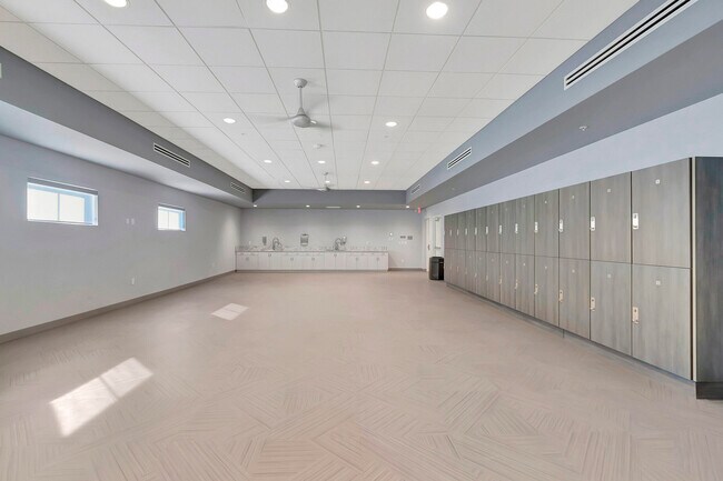 Building Photo - 6100 Waldwick Cir