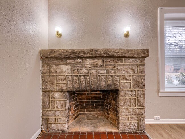 Building Photo - 3200 Green St