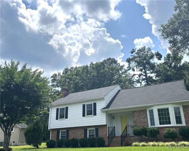 Building Photo - 1404 Stoneycreek Dr