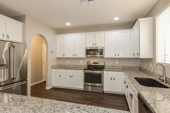 Building Photo - 28911 N 124th Dr
