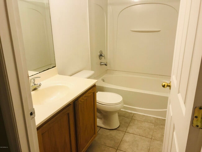 Building Photo - 1383 Oden Ct