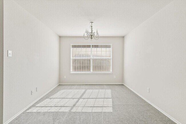 Building Photo - 10745 Kittering Trl