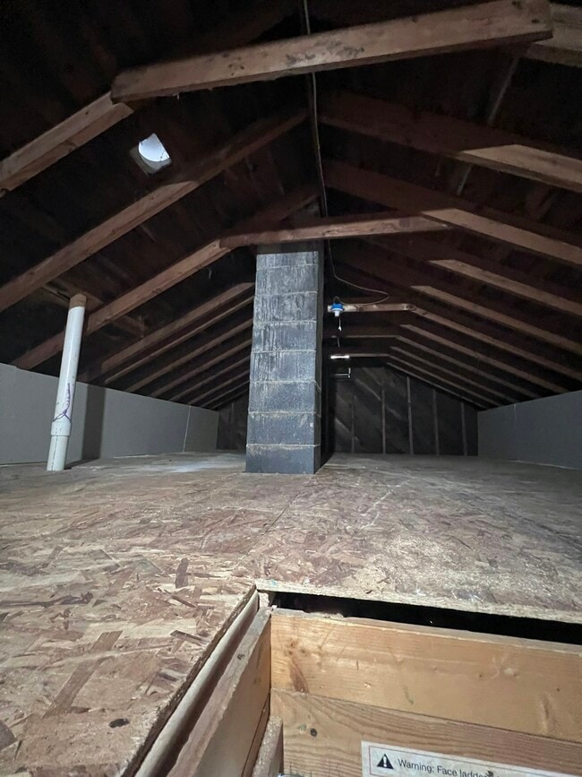 Building Photo - 6662 Campbell St