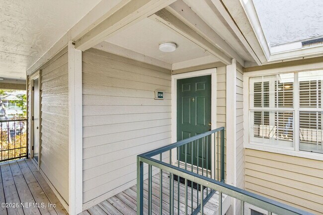 Building Photo - 800 Ironwood Dr