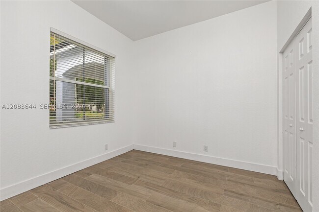 Building Photo - 776 Lavender Cir