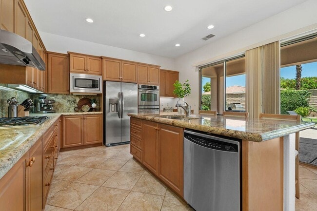 Building Photo - 48476 Bighorn Dr