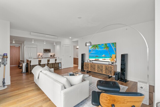 Building Photo - 629 Ke’eaumoku St