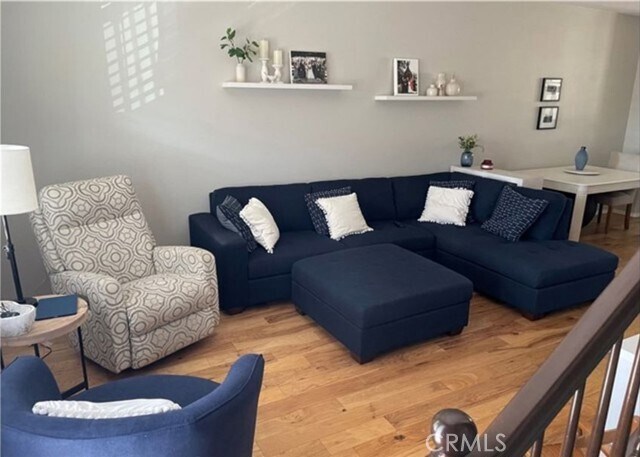 Building Photo - 905 N Bouquet Ct