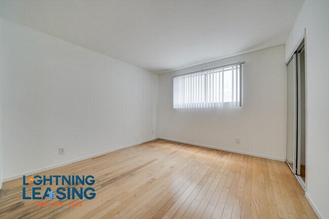 Building Photo - 1036 3rd St