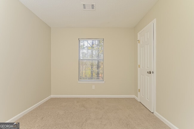 Building Photo - 3447 Oak Leaf Ct