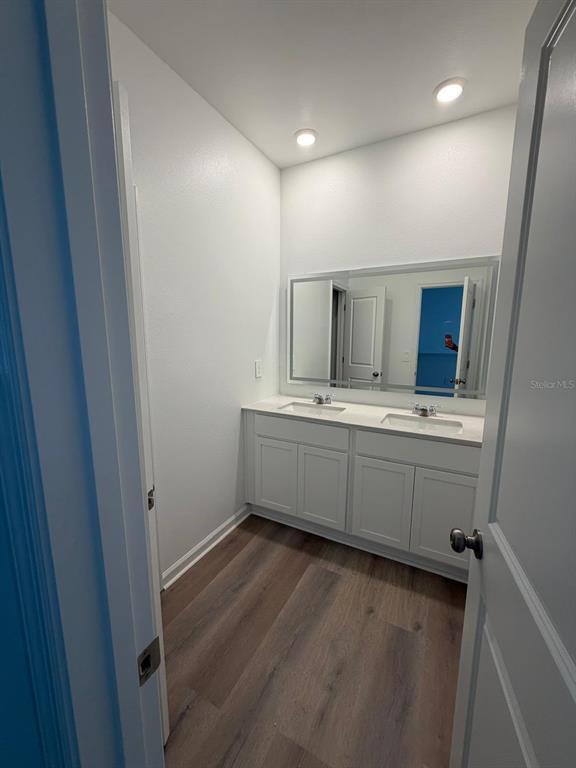 Building Photo - 5175 Loyalty Dr