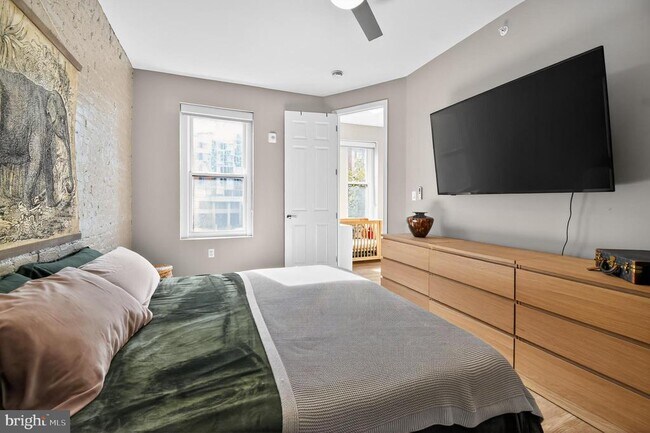 Building Photo - 459 Massachusetts Ave NW