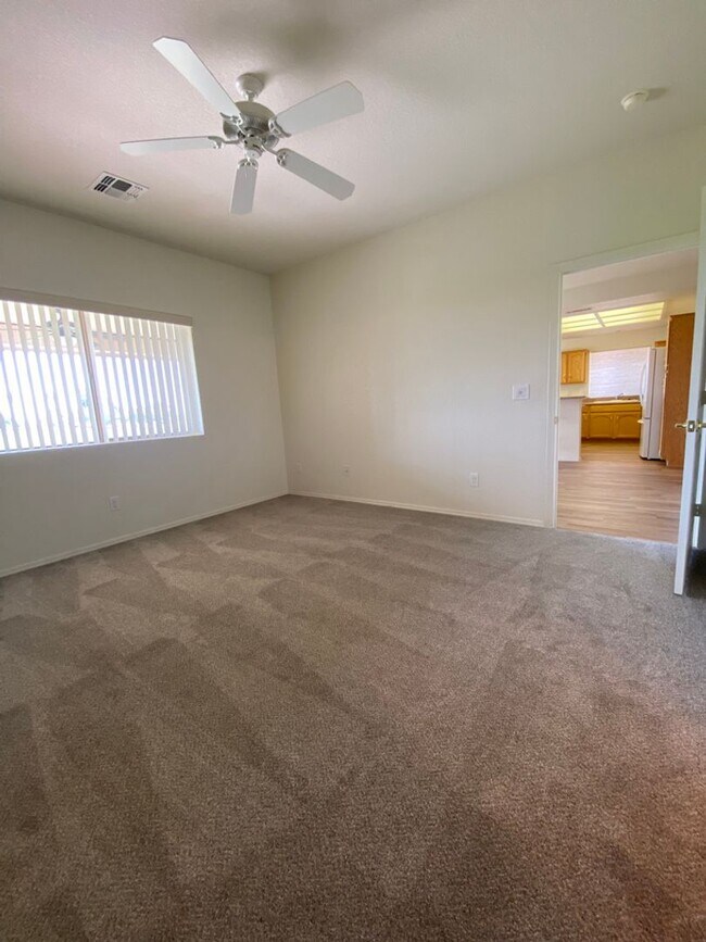 Building Photo - 55+ Condo on Golf Course in Sunland Spring...