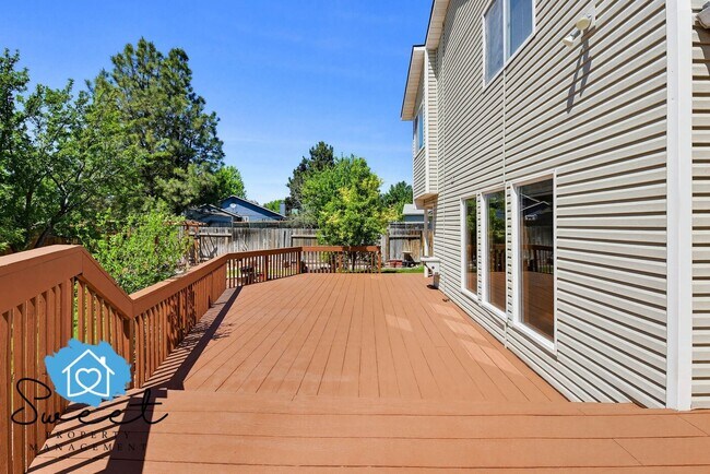 Building Photo - 5499 S Yarrow Pl