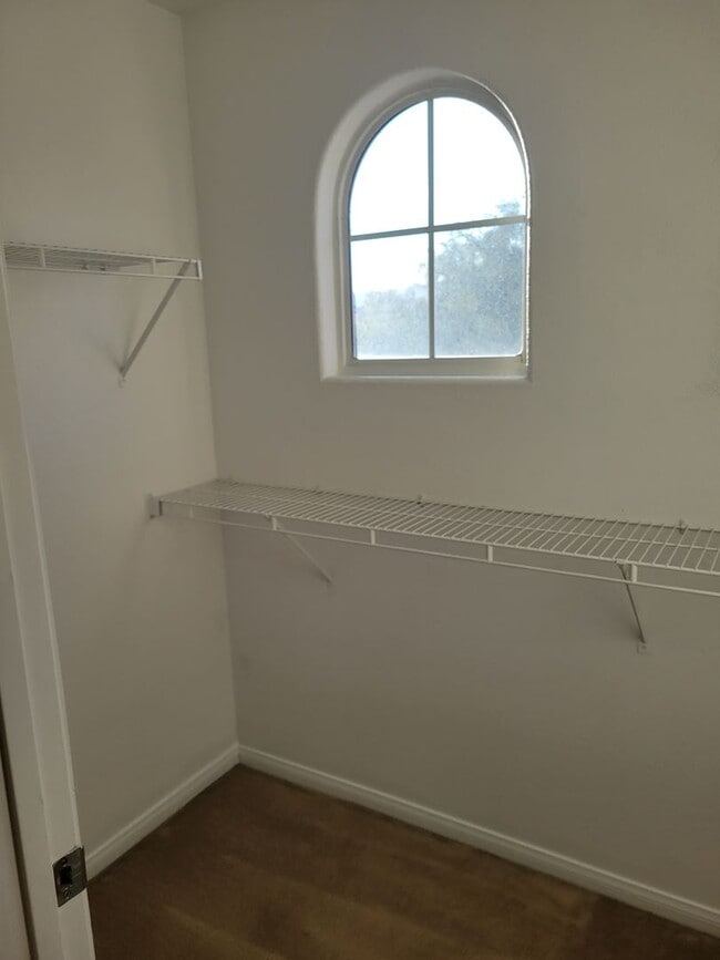 Building Photo - Stunning 3-story corner home in the NW 3 bed 3.5bath