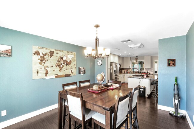 Building Photo - 73853 Playa Vista Dr