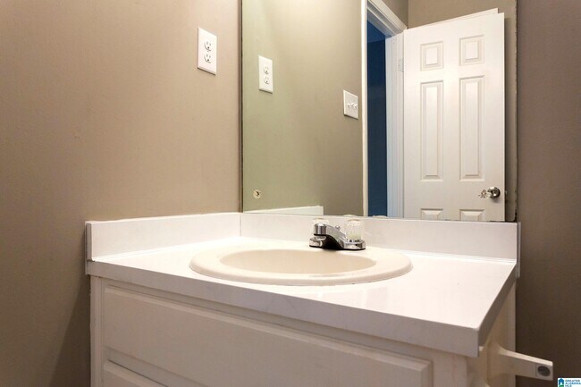 Building Photo - 9024 Village Mountain Cir