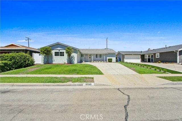 Primary Photo - 18543 Adivino St