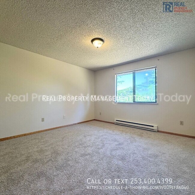 Building Photo - 9920 132nd St Ct E