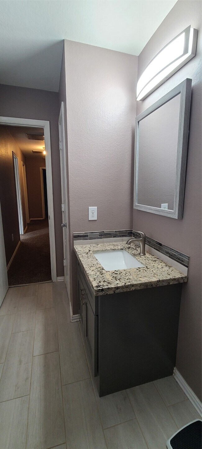 Building Photo - 19042 Remington Mill Dr