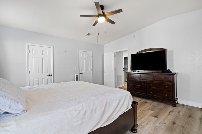 Building Photo - Single family for rent located in North Po...
